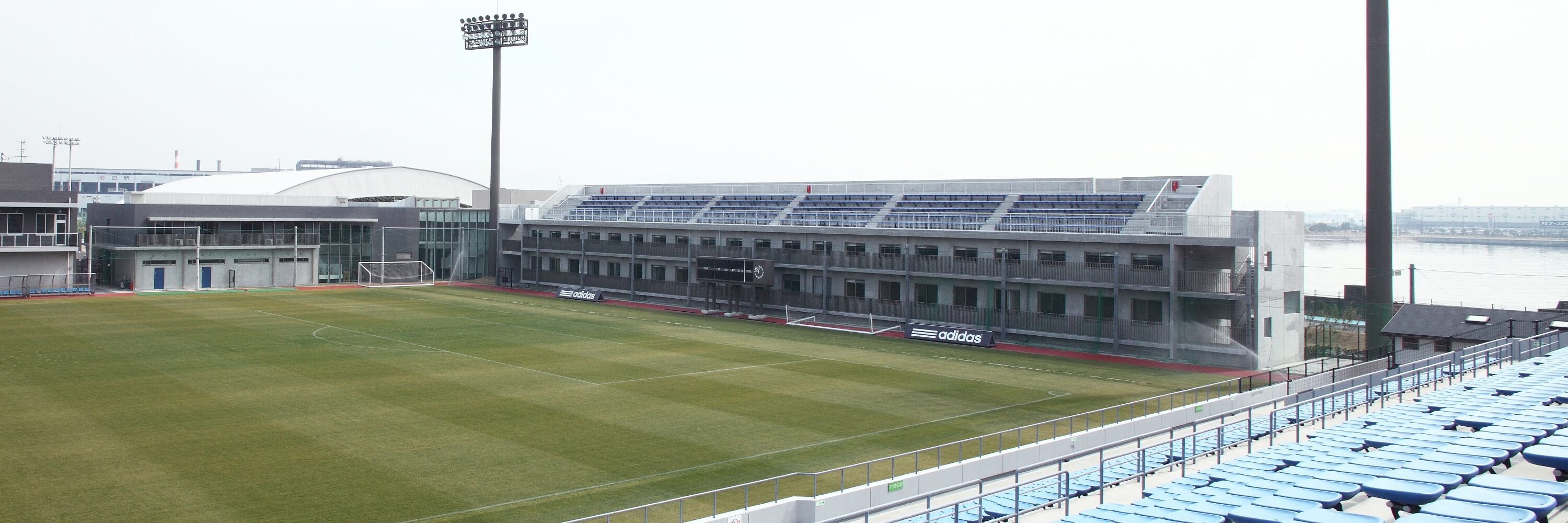 Main pitch